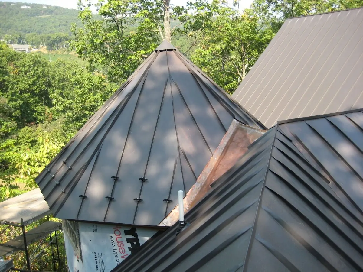 Professional Roof Tarp Installation by Craftsman Roofing in Edge Hill